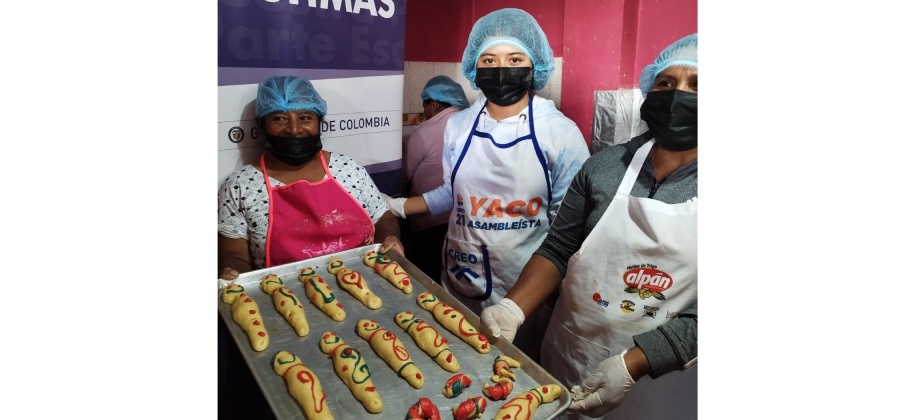 El Consulado de Colombia en Tulcán Realiza Taller de Panadería para Víctimas del Conflicto Armado